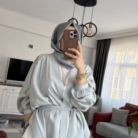 İşlemeli tasarım kimona İşlemeli tasarım kimona